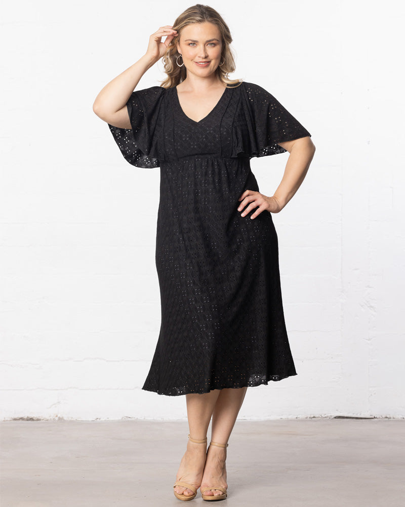 YITTY dresses 10/10 on a size 14 #yittypartner #yittytryon #plussize