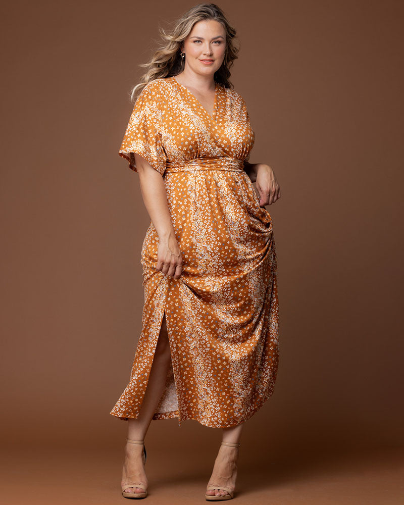 Plus Size Vienna Long Maxi Dress with Sleeves | Kiyonna